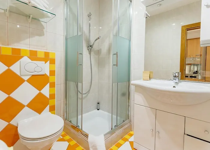 Sun & فيلدين ام ورثرسي