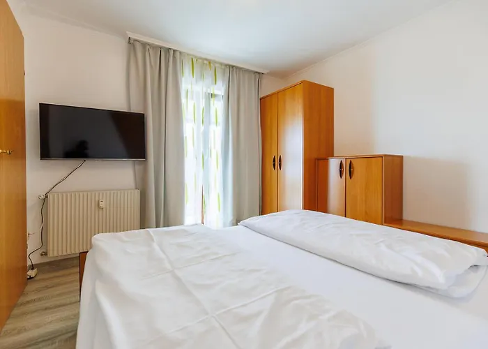 Sun & فيلدين ام ورثرسي