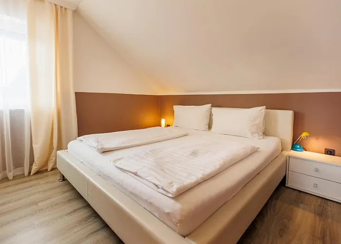 Sun & * فيلدين ام ورثرسي